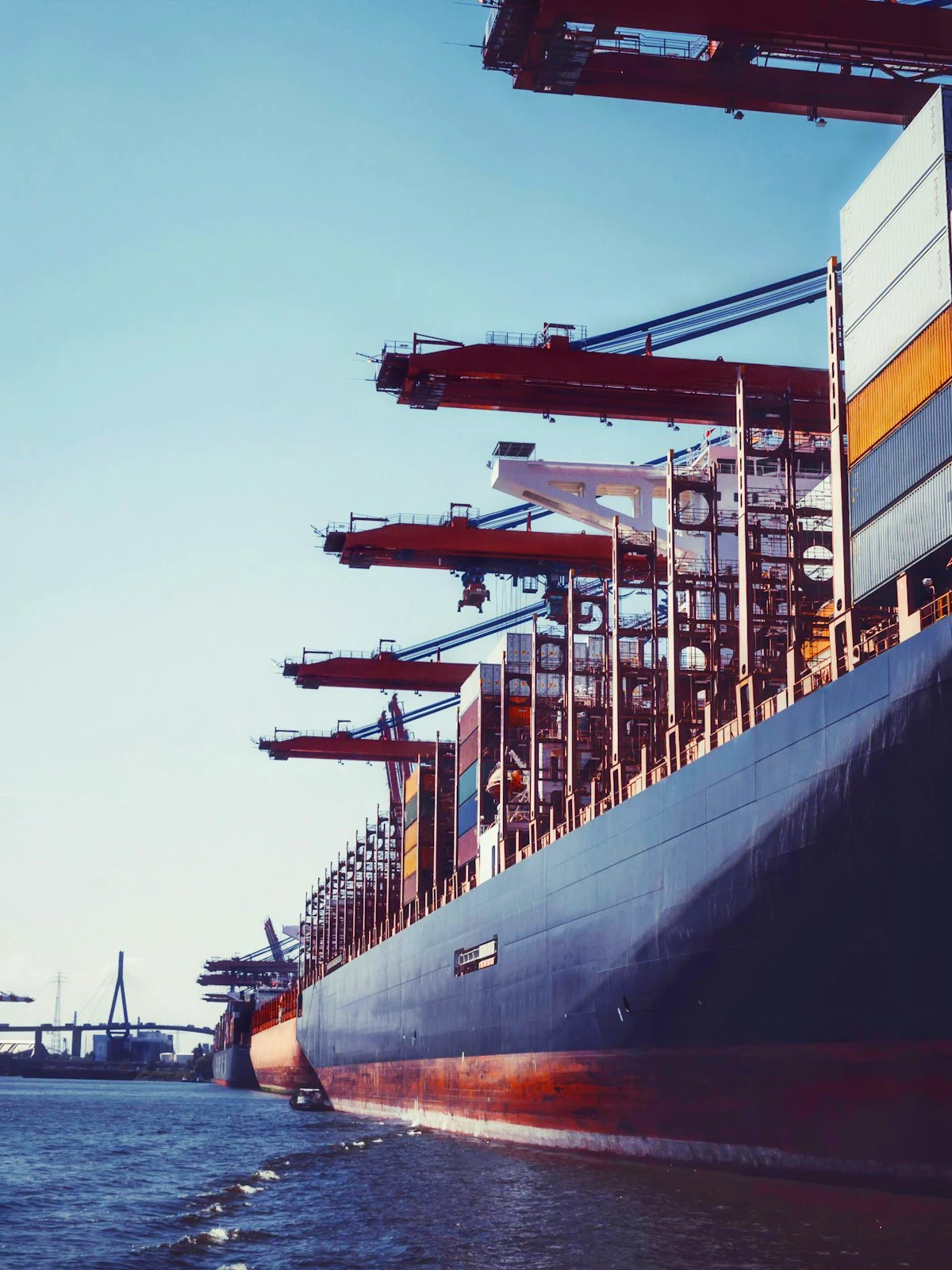 Vessel ship