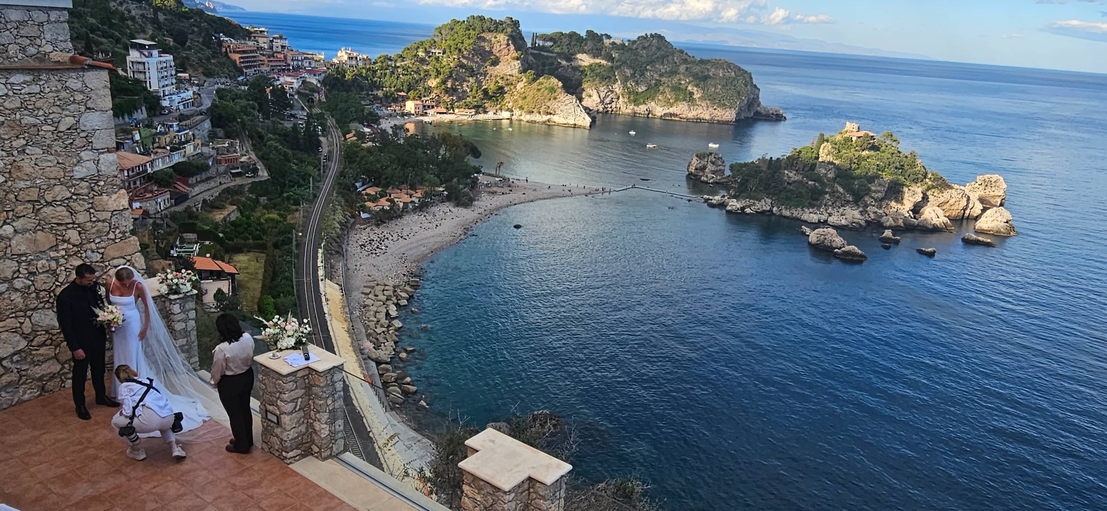 Elopment in Taormina overlloking the sea - Villa Sparviero 