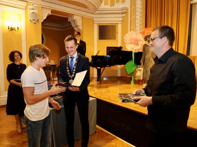 Županov sprejem najuspešnejših devetošolk in devetošolcev ter učenk in učencev Glasbene šole Celje