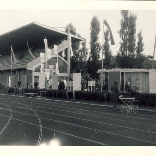 Pogled na novozgrajeno tribuno z atletsko dvorano (foto: J.Pelikan, vir: Muzej novejše zgodovine Celje)
