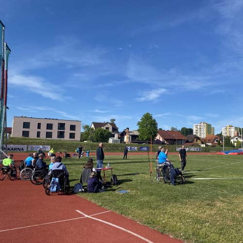 Gibanje in druženje na Atletskem stadionu Kladivar