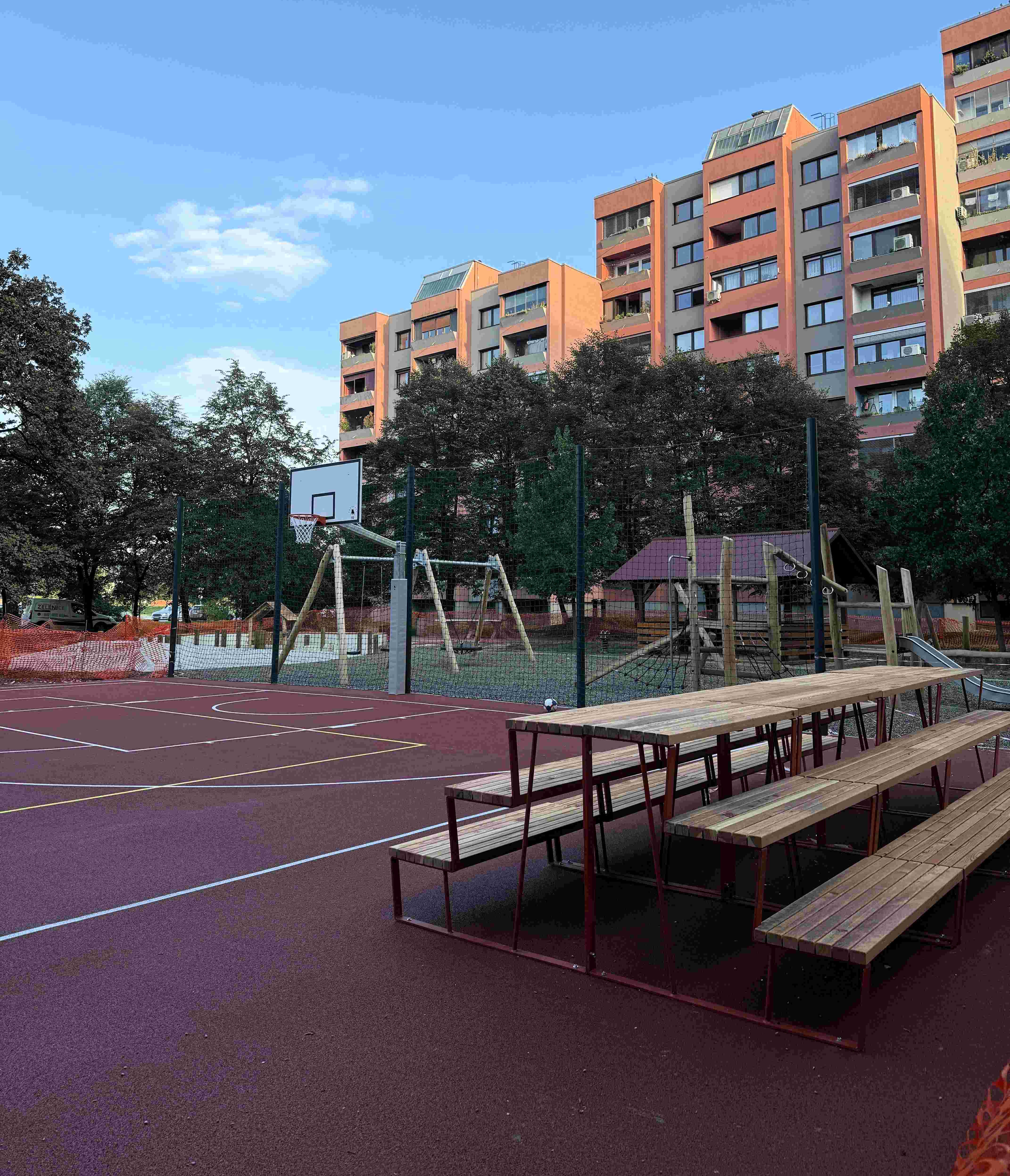 Prenovljeno igrišče na Škapinovi