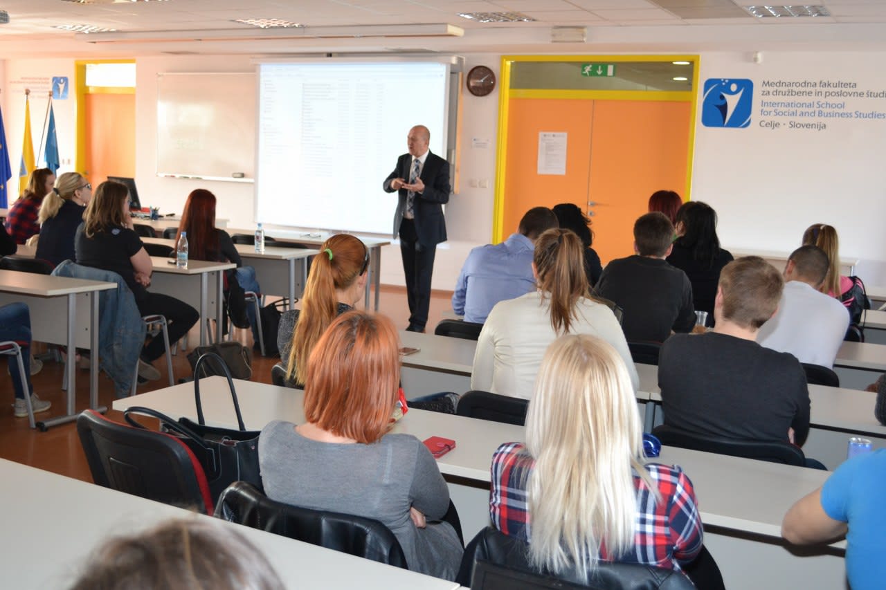 Vir: Mednarodna fakulteta za družbene in poslovne študije