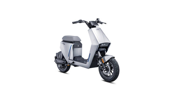 EV S08