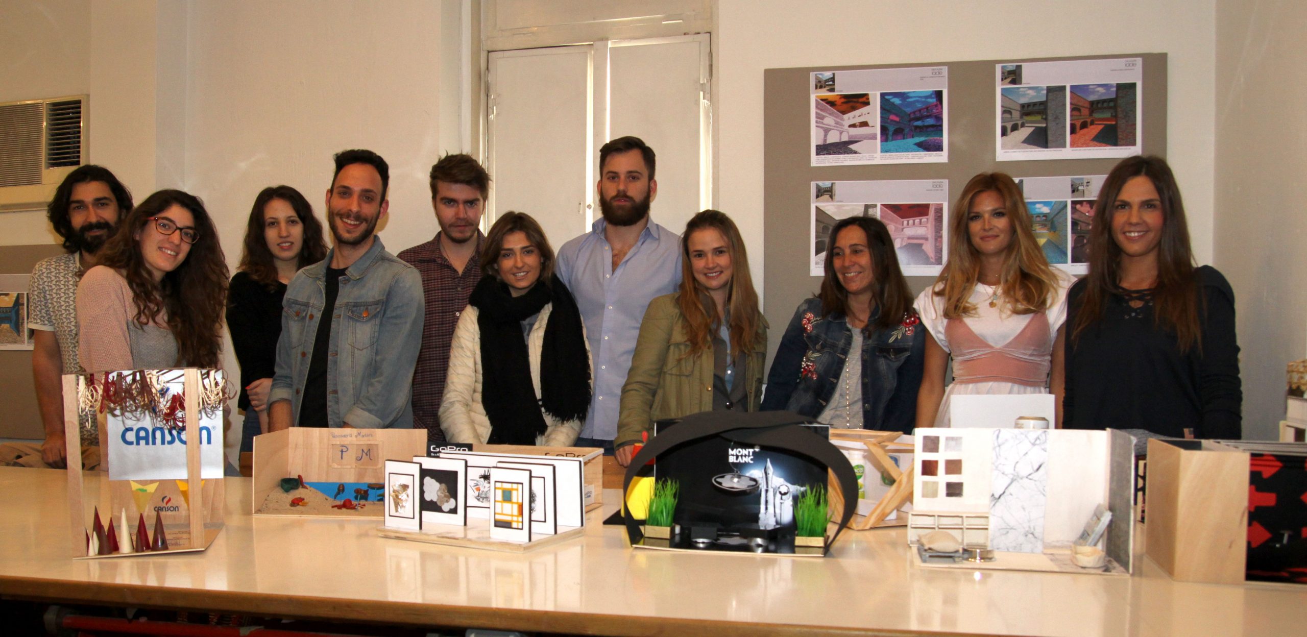 Entrega de maquetas de arquitectura efímera para representar a distintas marcas comerciales