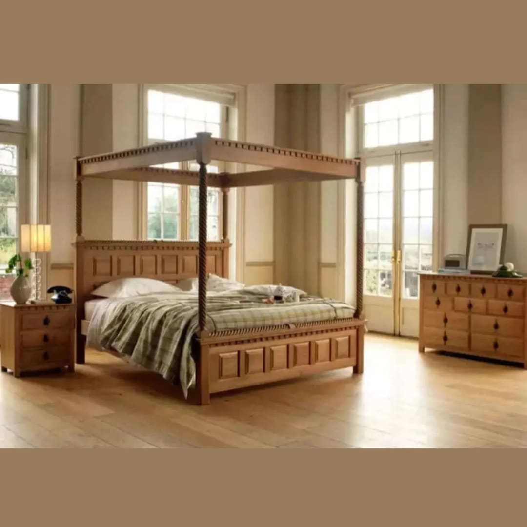 Classic Royal Hand Carved Teak Wood Poster Bed with 2 Bedside Table and 1 Cabinet