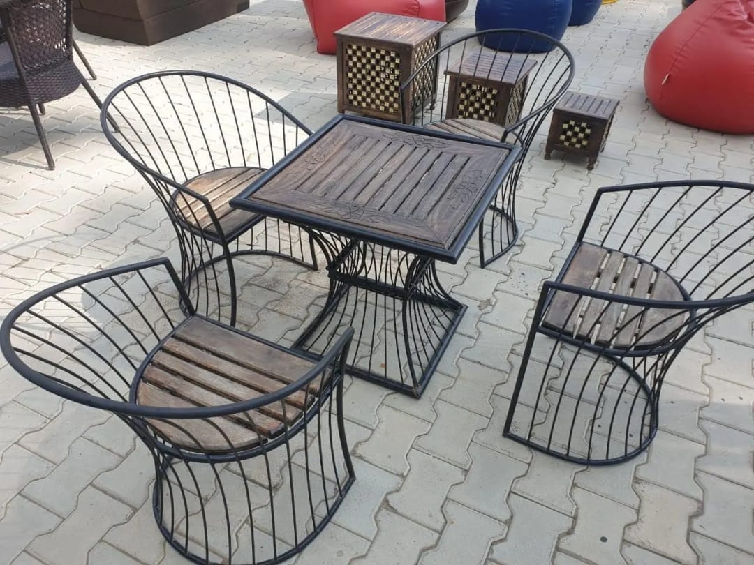 Iron frame Wooden Top Outdoor Dining Chair and Table