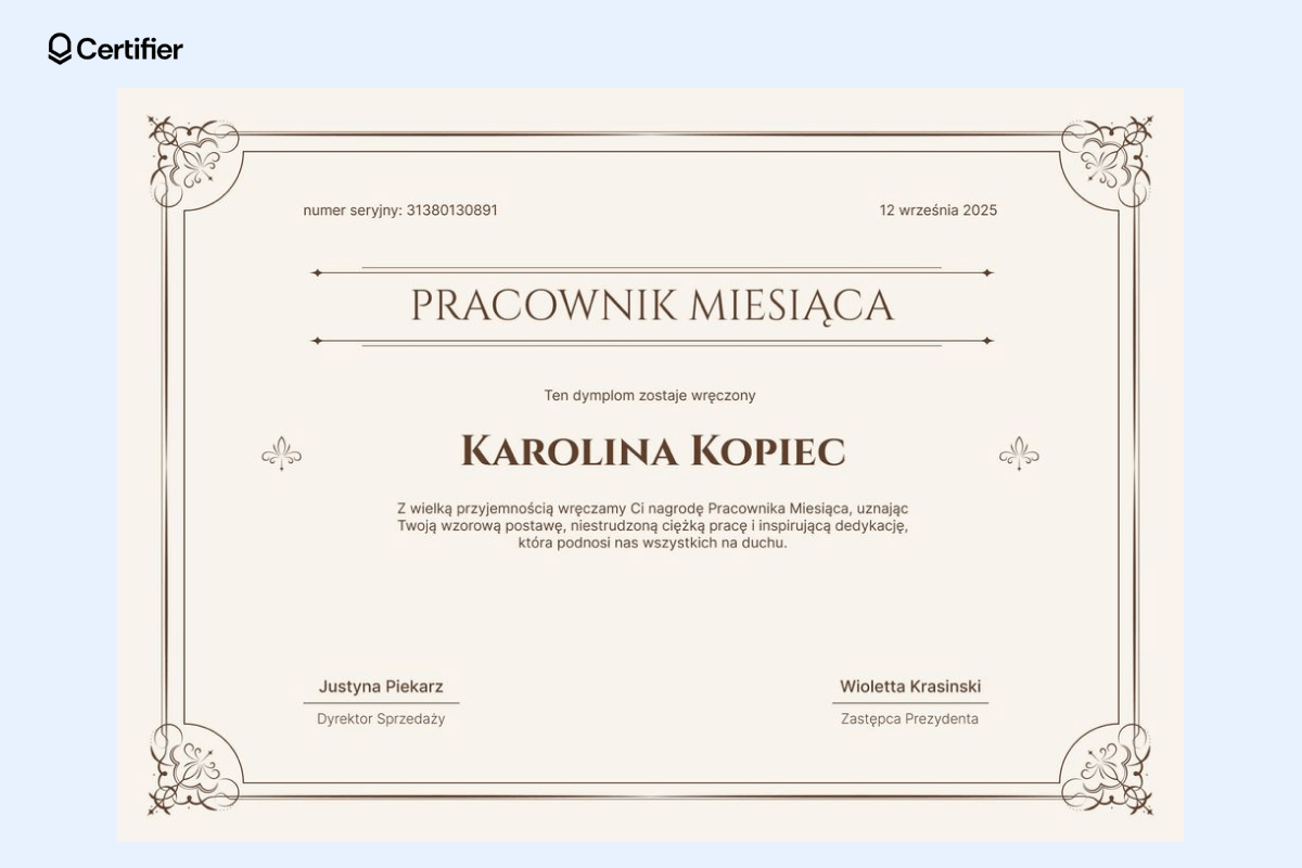 Beżowy szablon dyplomu Word z ozdobnymi detalami i miejscem na numer dokumentu; doskonały przykład darmowe dyplomy do edycji Word do firmowych wyróżnień. Beżowy szablon dyplomu Word z ozdobnymi detalami i miejscem na numer dokumentu; doskonały przykład darmowe dyplomy do edycji Word do firmowych wyróżnień.