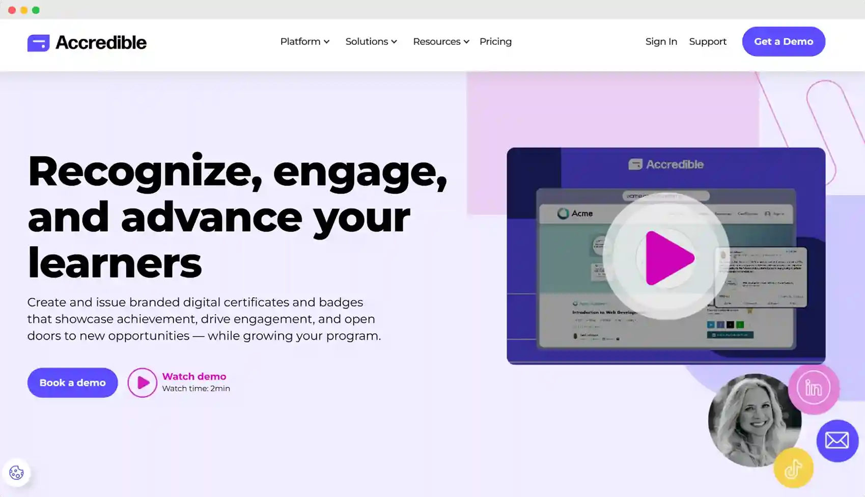 Accredible's homepage features bold text encouraging users to recognize and engage learners with digital credentials, highlighting it as one of the best programs to make a certificate and drive engagement in online courses.