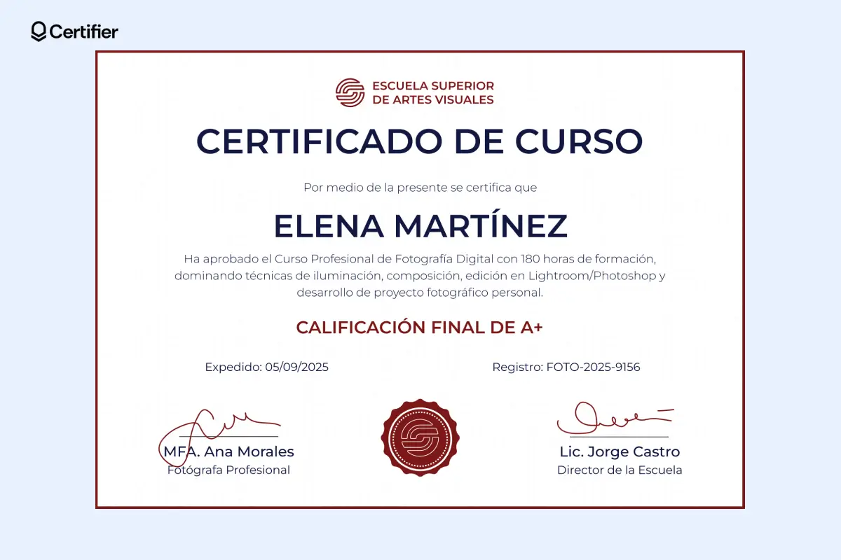 Plantilla con fondo blanco y detalles en azul y rojo; la nota del curso aparece en rojo bajo el título.