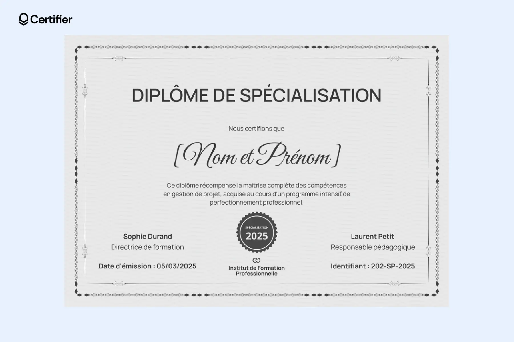Modèle diplôme Word formel avec une typographie élégante et un espace pour les signatures.