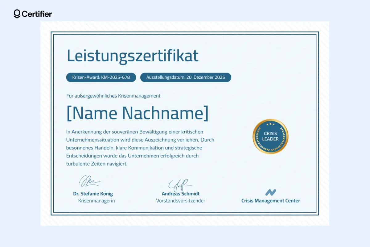 Leistungszertifikat Vorlage mit zurückhaltendem Design in Hellblau und goldener Prägung. Leistungszertifikat Vorlage mit zurückhaltendem Design in Hellblau und goldener Prägung.