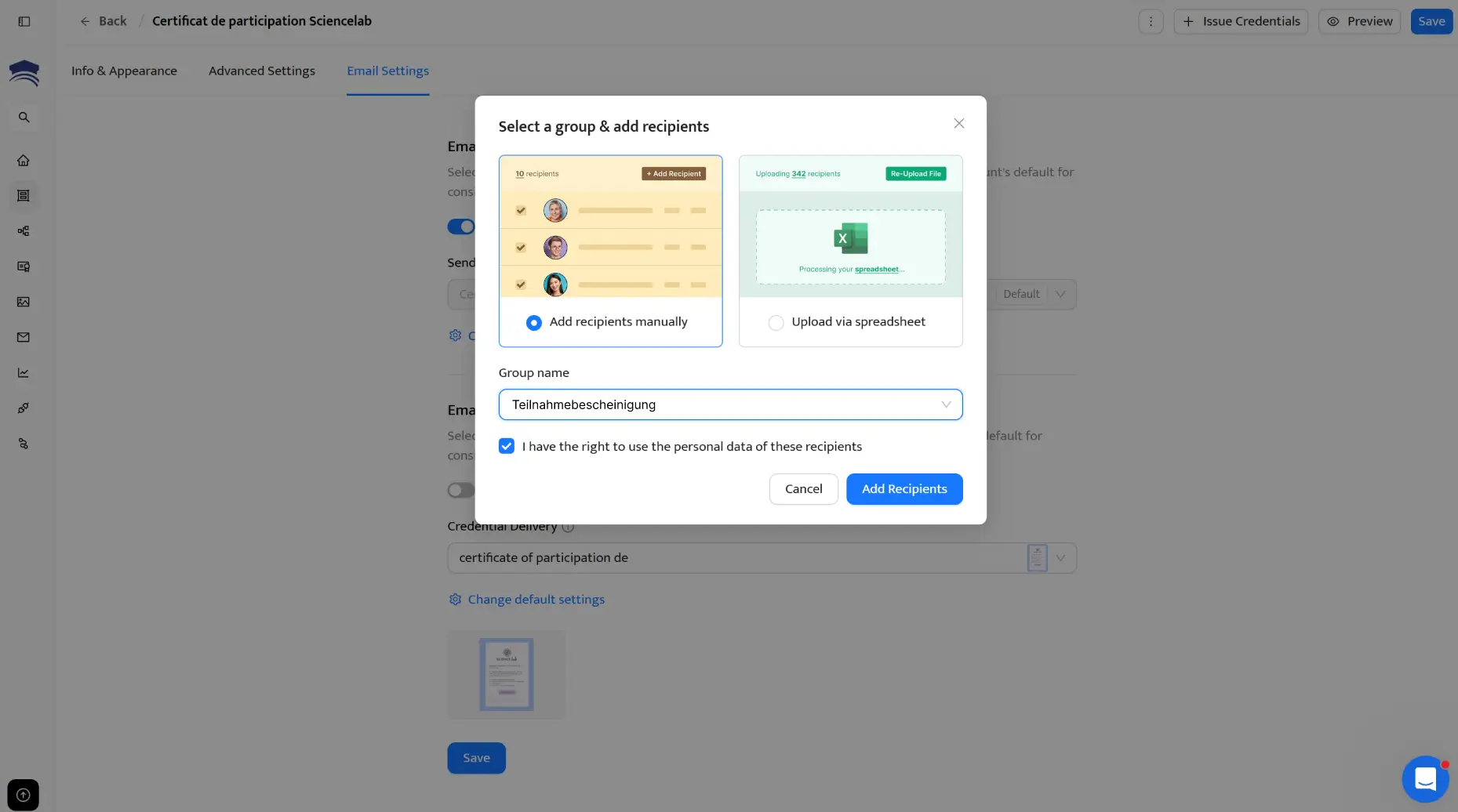 Certifier-Oberfläche mit dem Auswahlprozess der Empfänger für die Ausstellung einer Teilnahmebescheinigung. Certifier-Oberfläche mit dem Auswahlprozess der Empfänger für die Ausstellung einer Teilnahmebescheinigung.