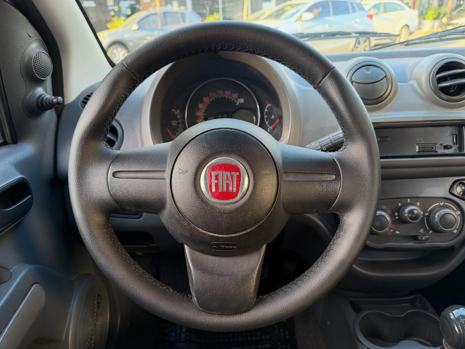 Fiat Uno 2014 - Foto 10