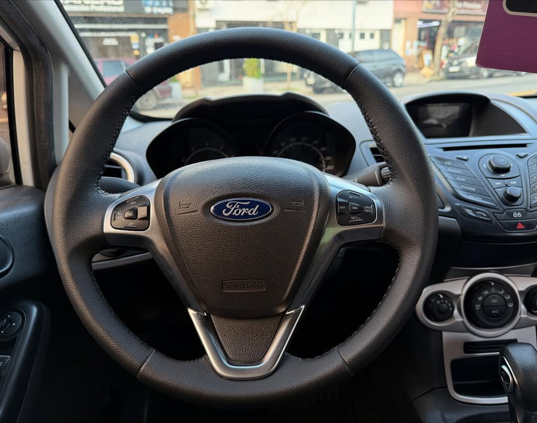 Ford Fiesta 2017 - Foto 10