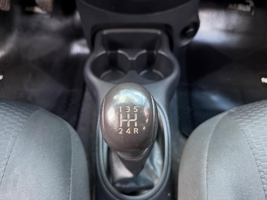 Nissan March 2015 - Foto 11