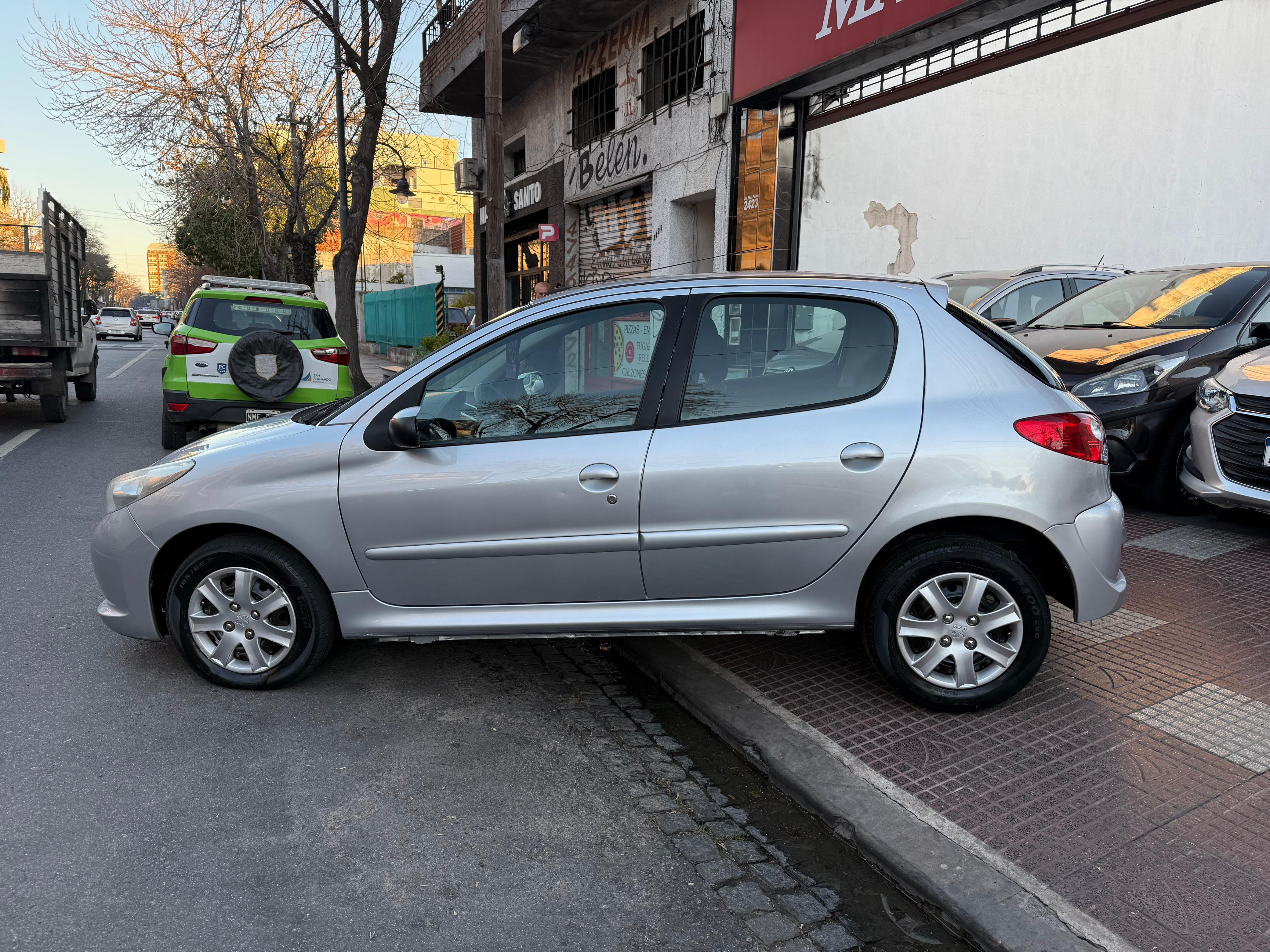 Peugeot 207 Compact 2014 - Foto 11