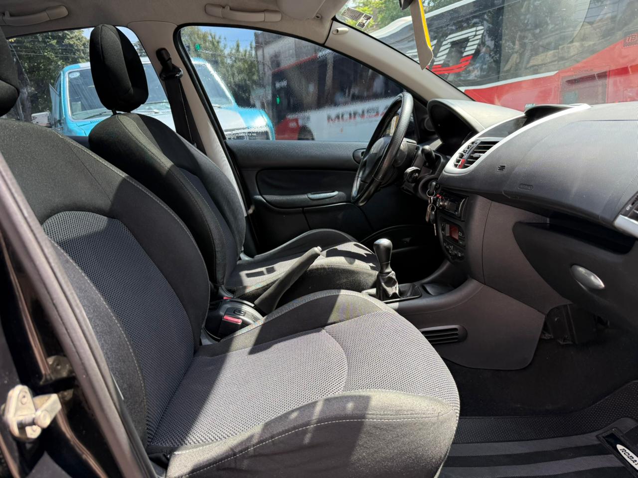 Peugeot 207 Compact 2008 - Foto 5