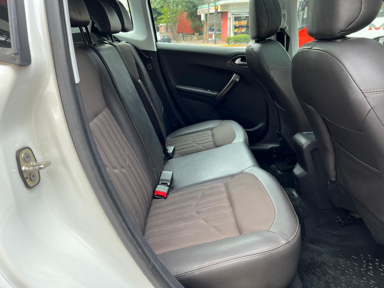 Peugeot 2008 2016 - Foto 10