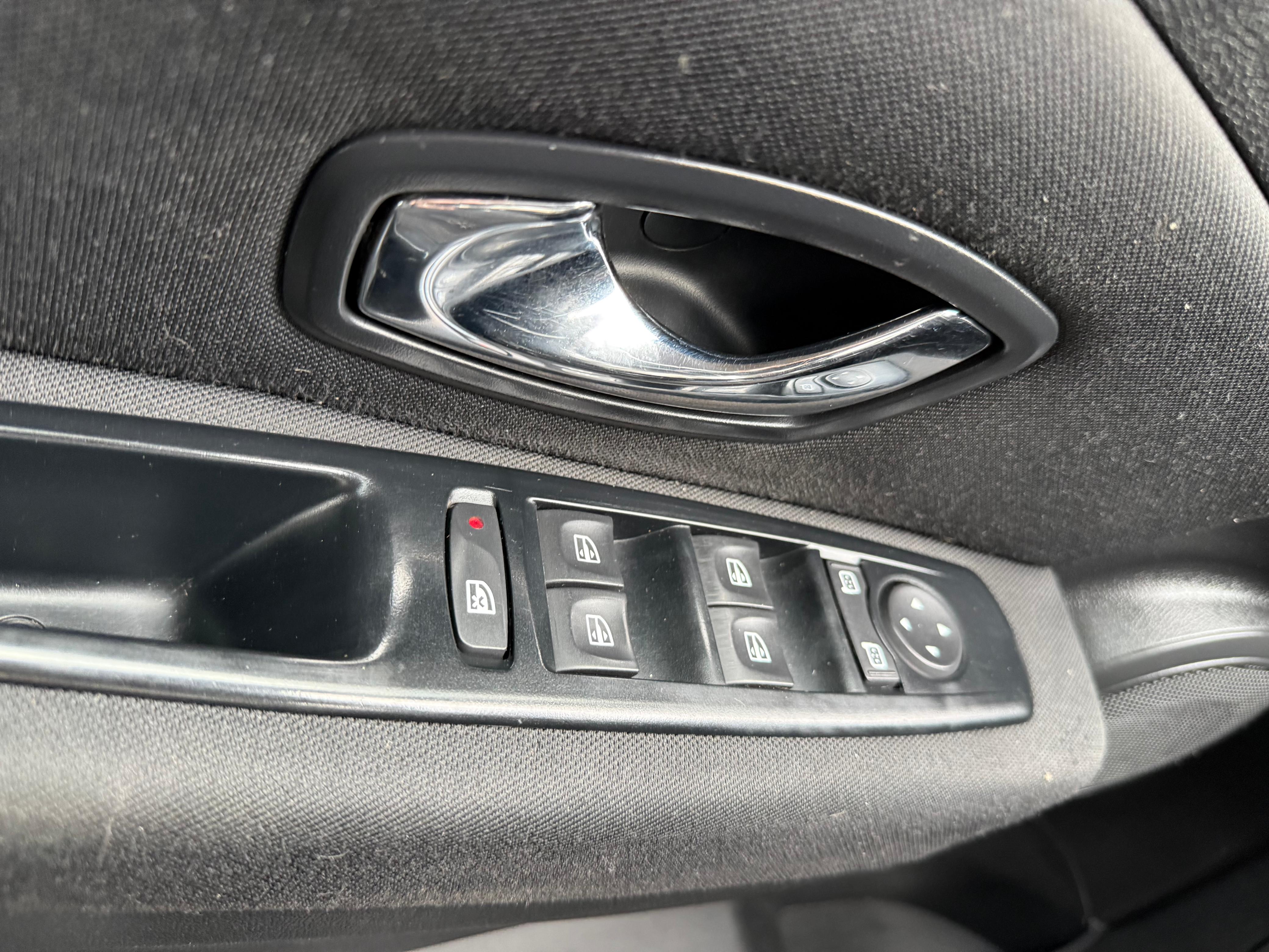 Renault Fluence 2015 - Foto 11