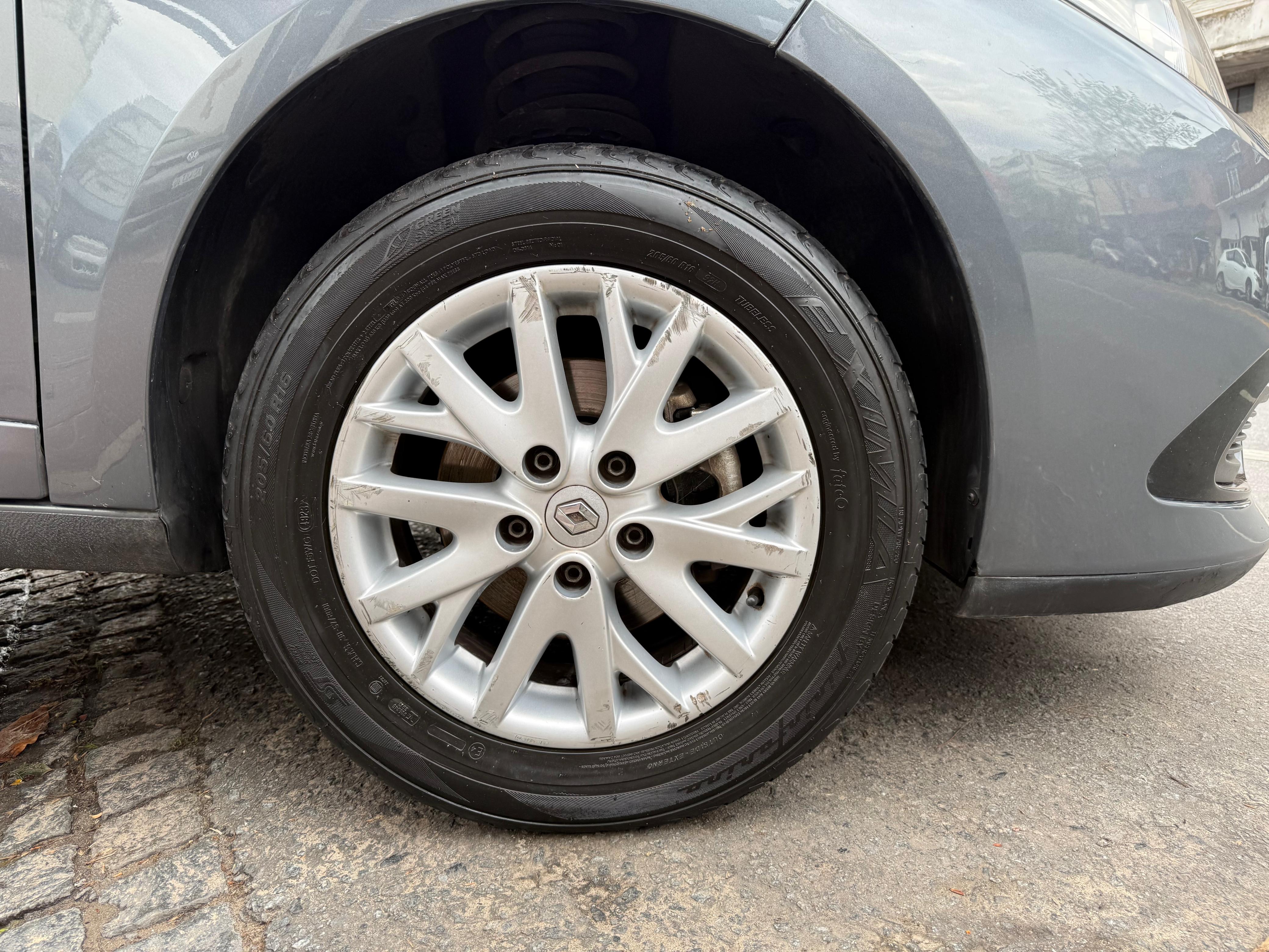 Renault Fluence 2015 - Foto 17