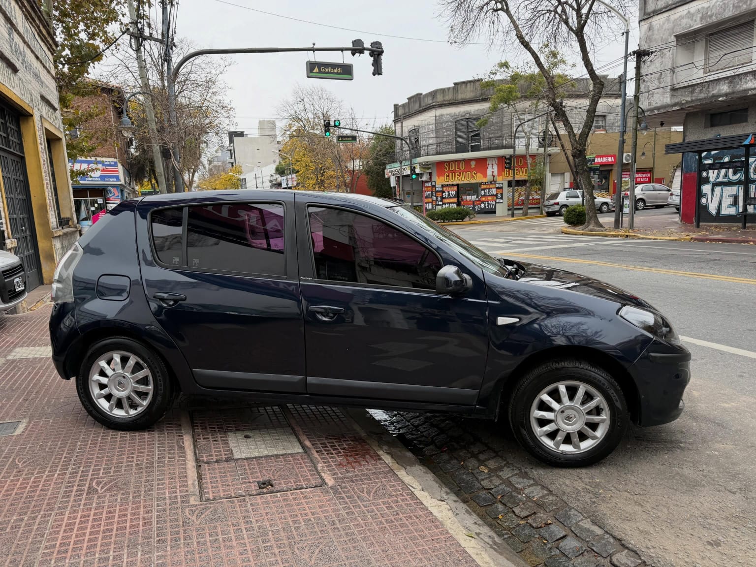 Renault Sandero 2013 - Foto 11