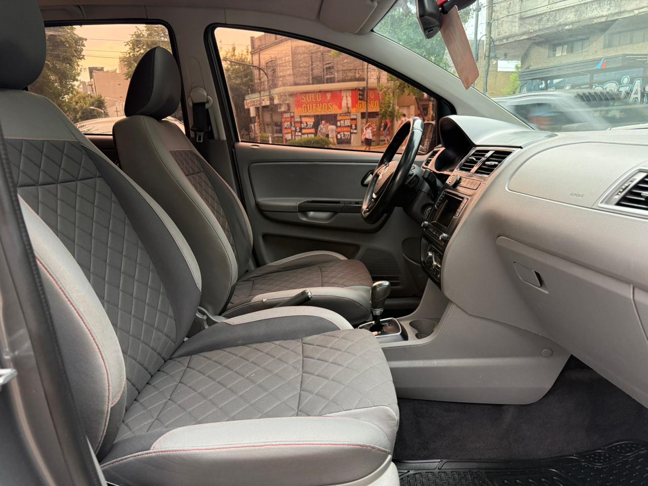 Volkswagen Suran 2016 - Foto 5