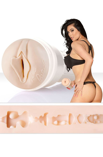 Fleshlight Tera Patrick Tease Fleshlight | | Intimast