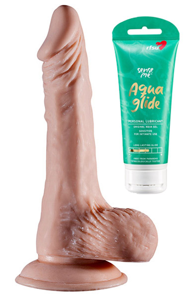Realistic Dildo 17 cm + Aqua Glide 100ml Paketerbjudande |  | Intimast