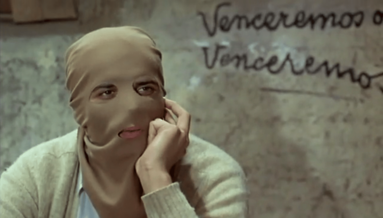 CAPTURES DES REGARDÉS - charlotte el moussaed