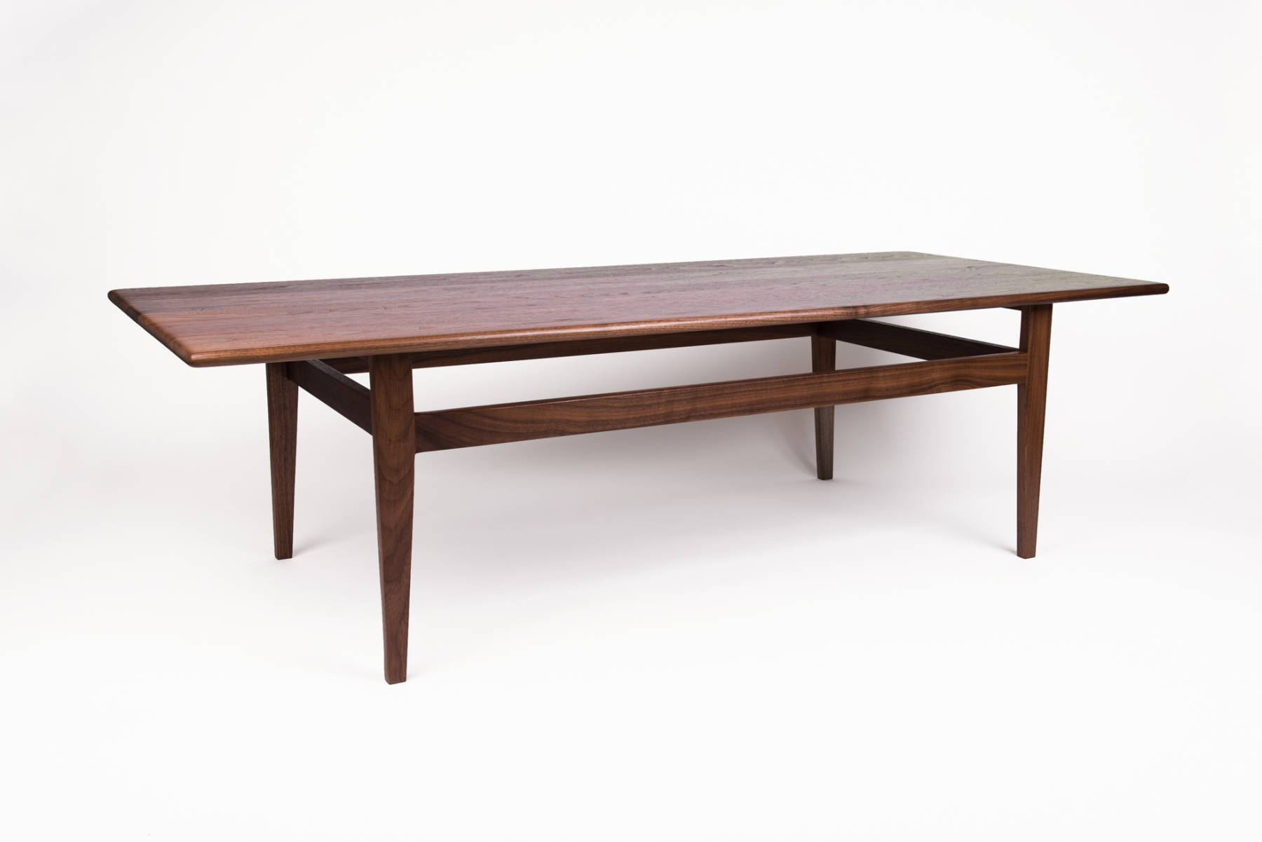 Nord Lion Line 9 coffee table straight legs