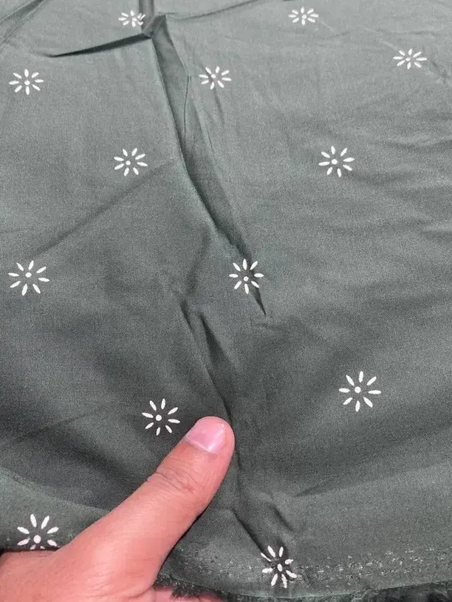Rayon Print Small White Flower Patterns
