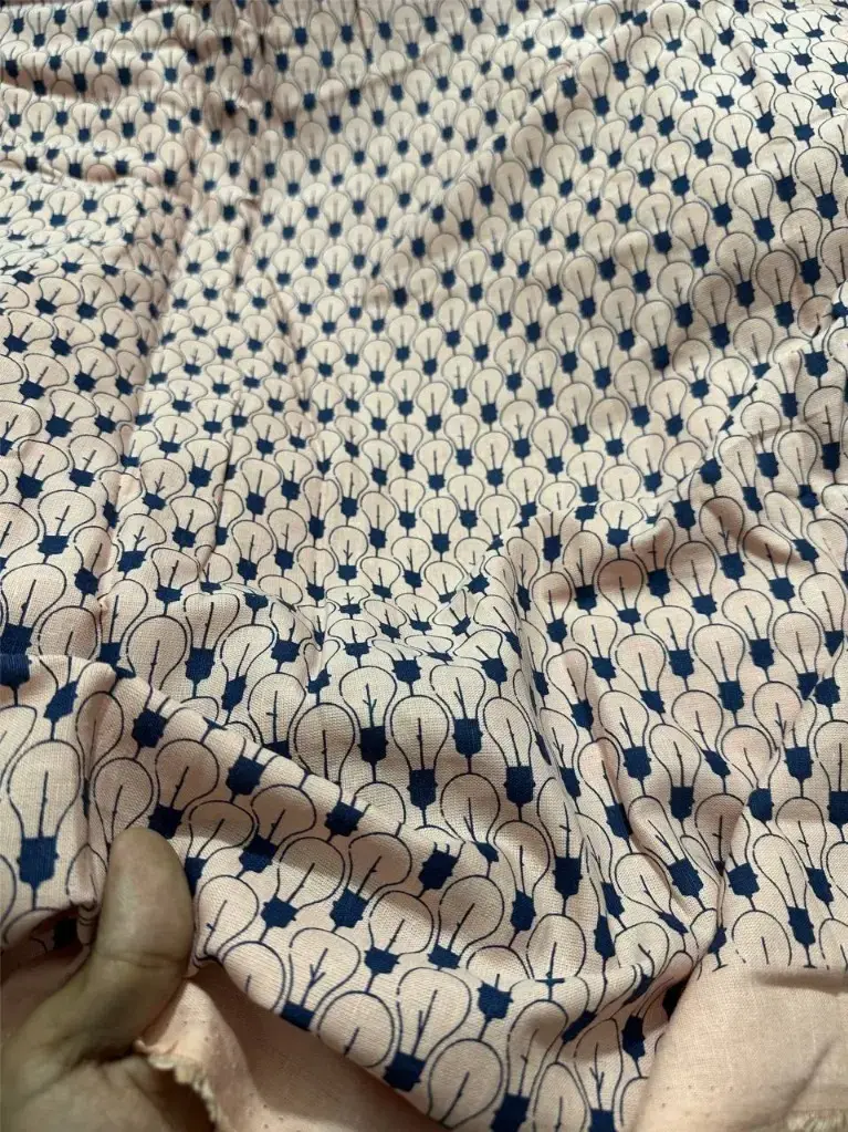 Cotton Peach Blub Print