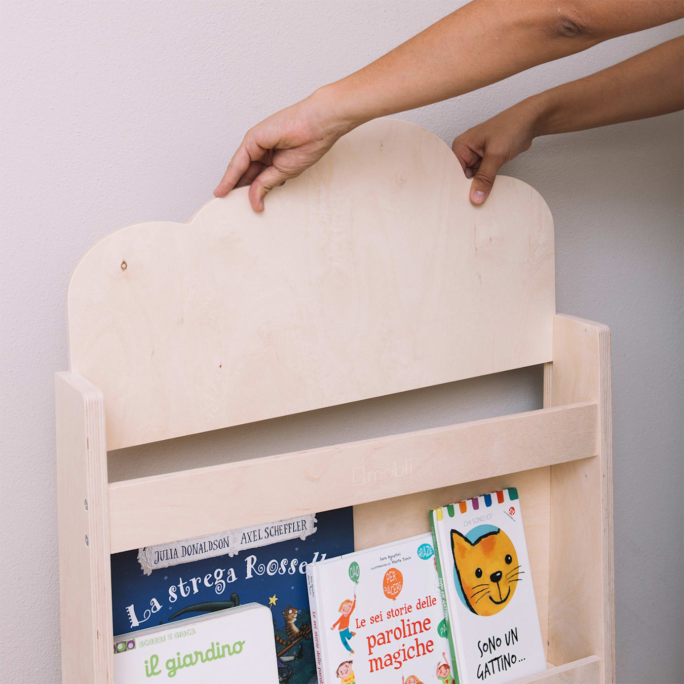 Librería Montessori con Tally Natural Benlemi House - Decochic