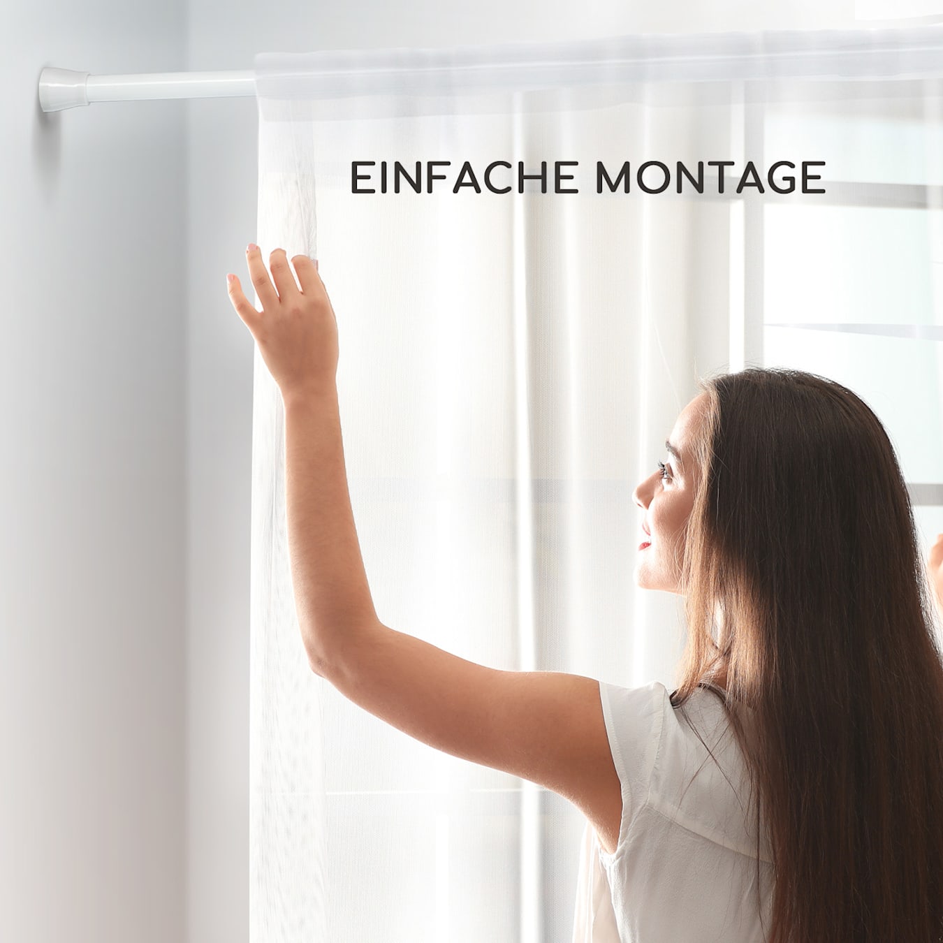 Tringle de rideau de douche à montage par tension réglable de 183 cm (72  po) Easy-up Mainstays à embout cannelé, blanc Aucun outil nécessaire 