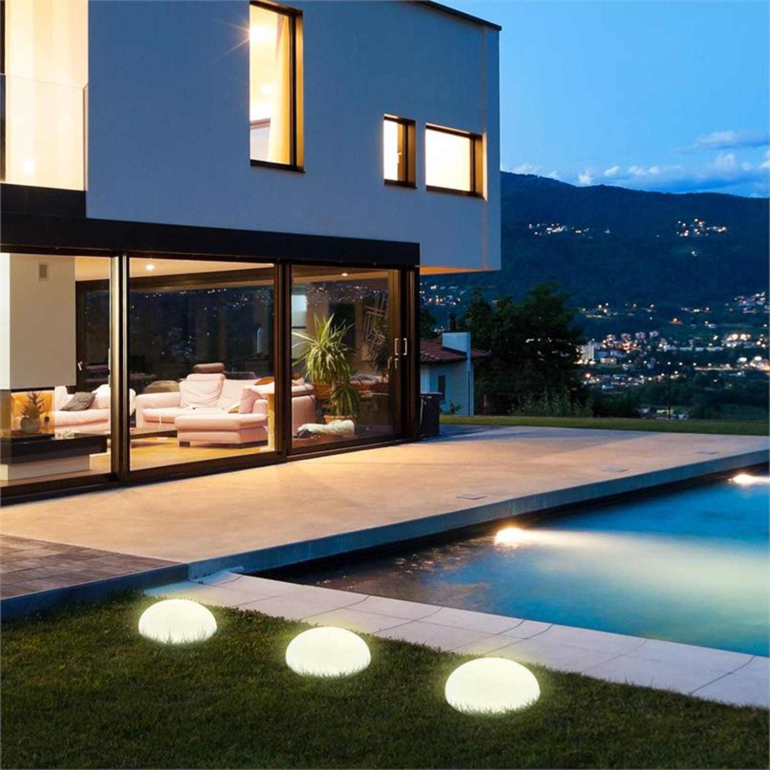 Hemisphere 20, O 20 cm, lampă solară sferică, LED-uri, IP44, emisferă 