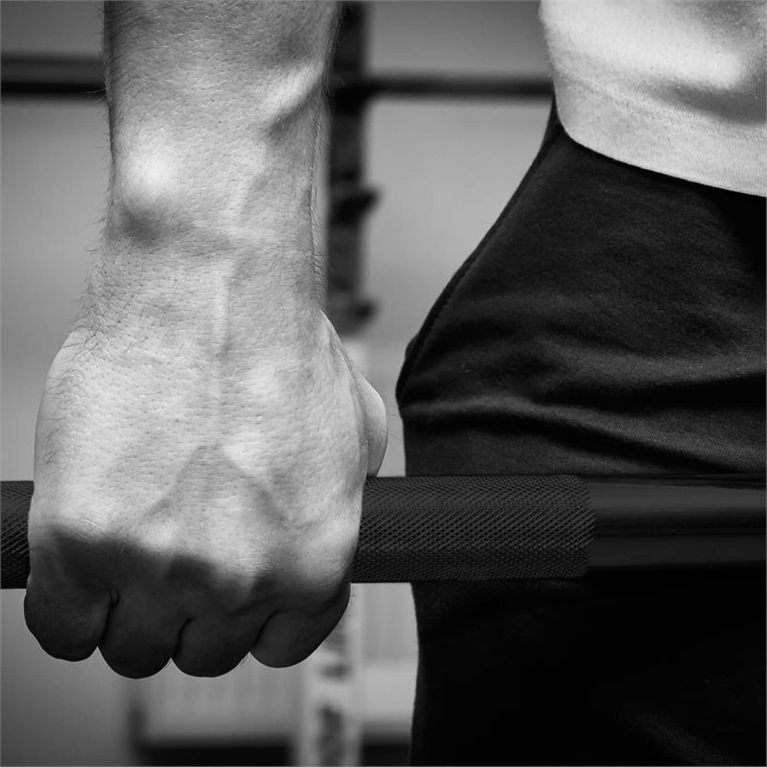 TIGERBAR, argintie / neagră, bară olimpică, crom, 20 kg 