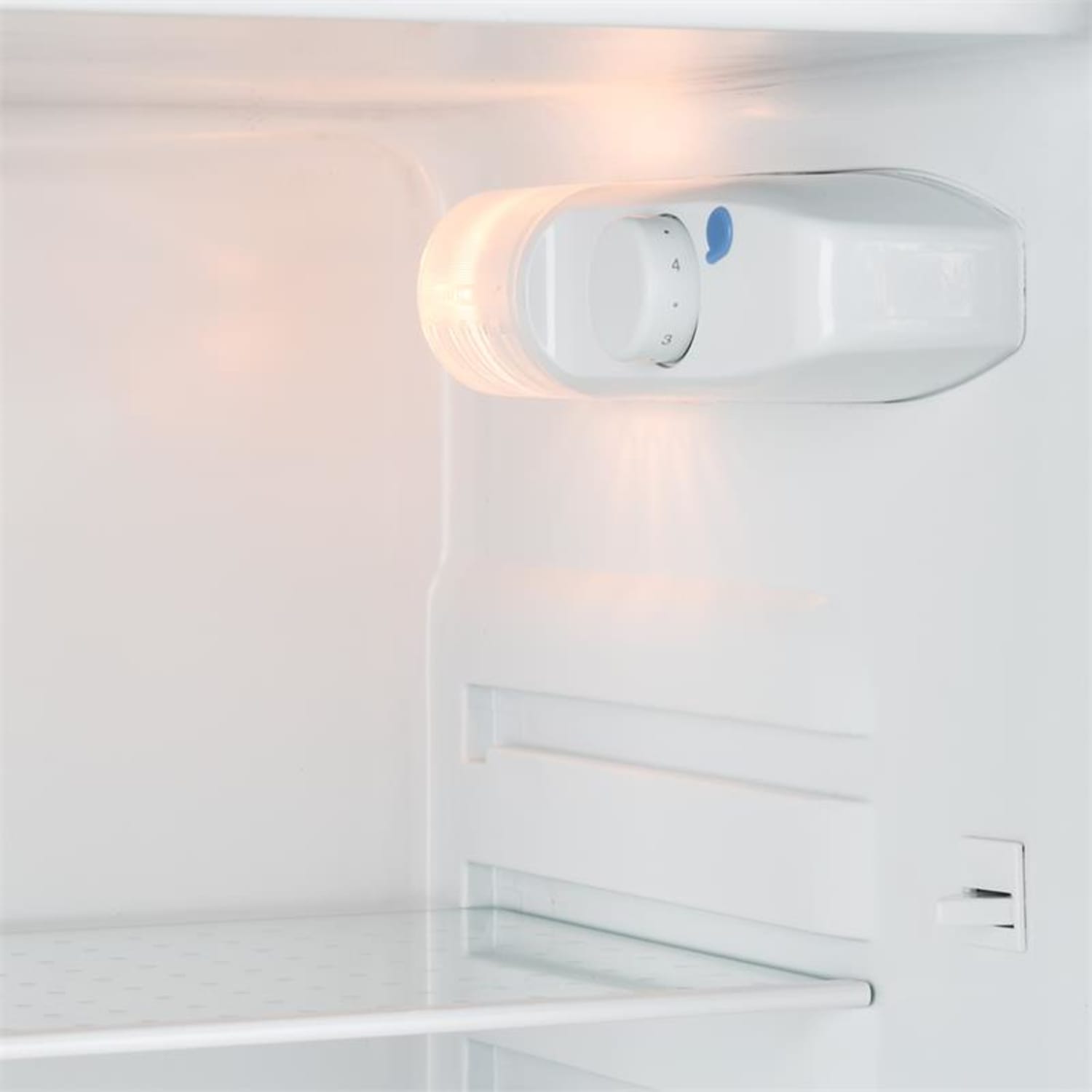 Monroe XL koel-vriescombinatie 97/39 Liter 0 - 10 °C 70 watt Zwart