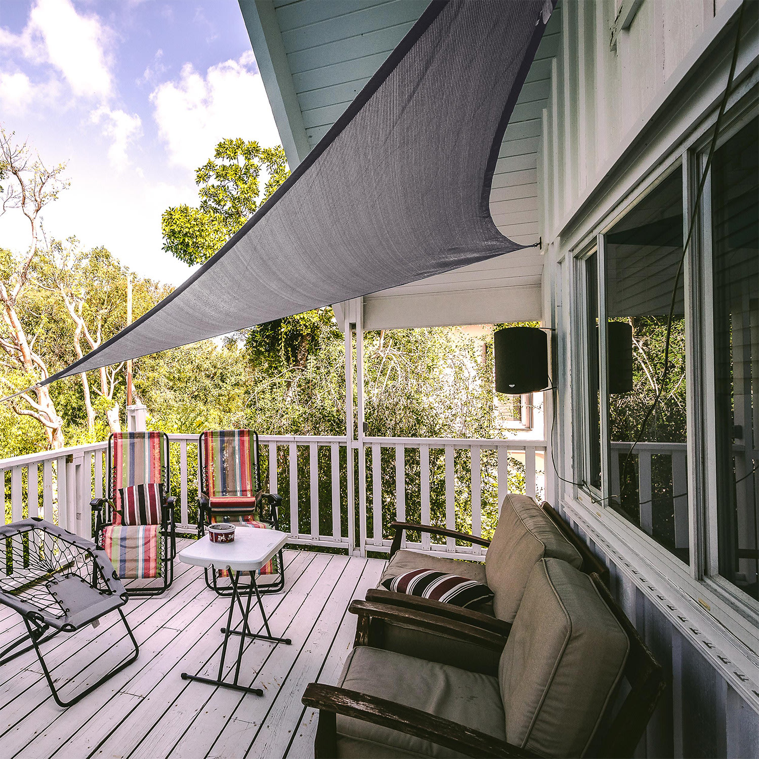 Háromszög alakú napellenző, 4 x 4 x 4 m, poliészter, légáteresztő