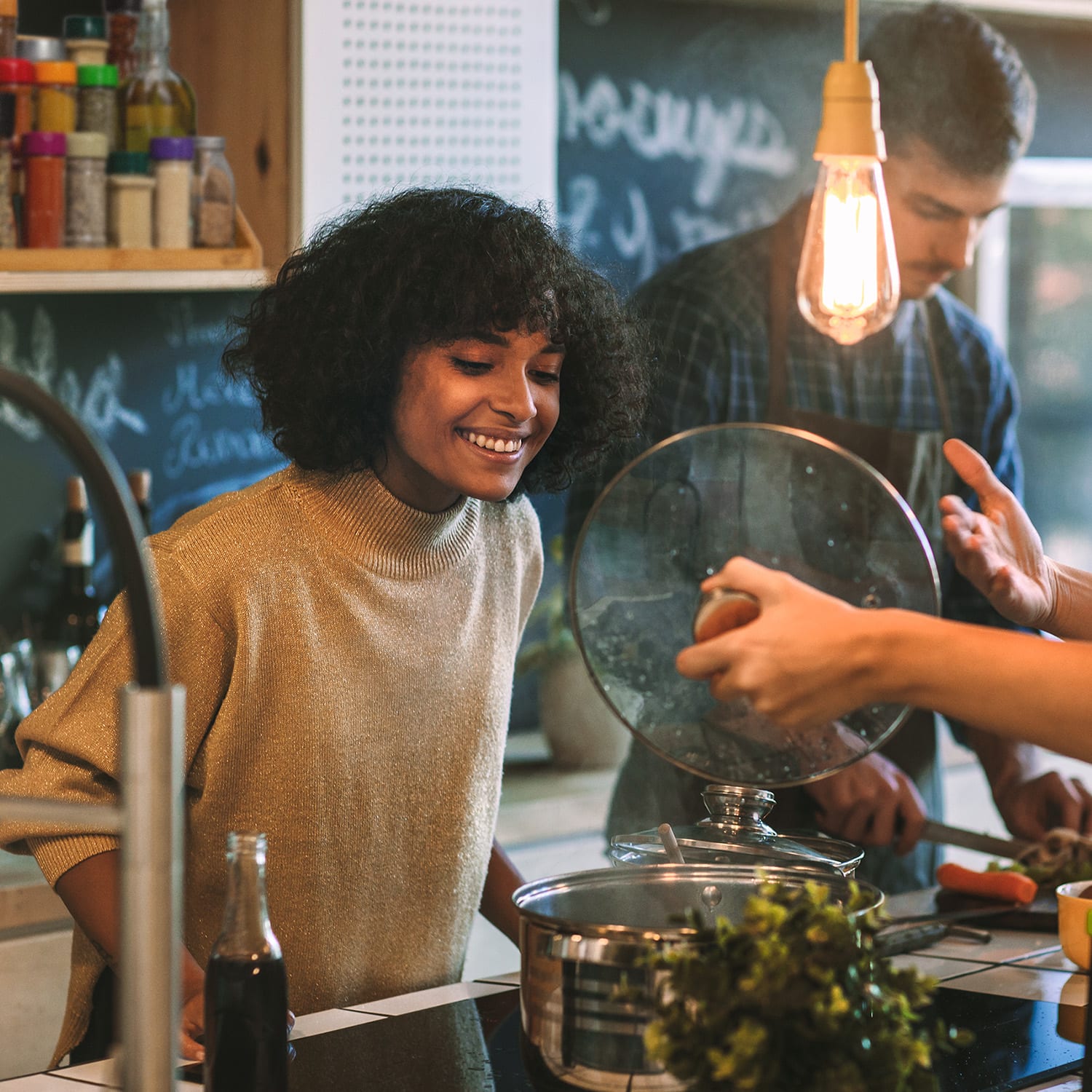 kolmikulmainen maustehylly 3 tasoa 39,5 x 23,2 x 21,5 cm kestävää bambua 