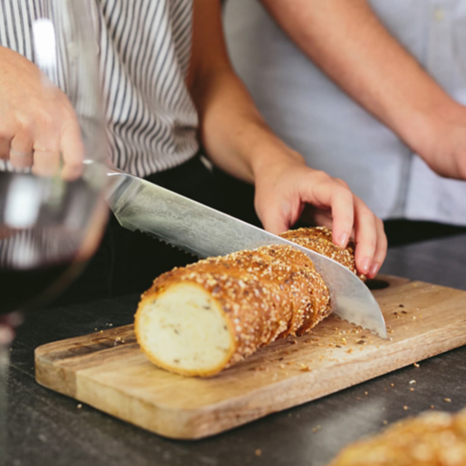 Faca de pão de 8° Alpha-Royal Japanese Serie 18º Serrilhada Aço damasco Bread knife