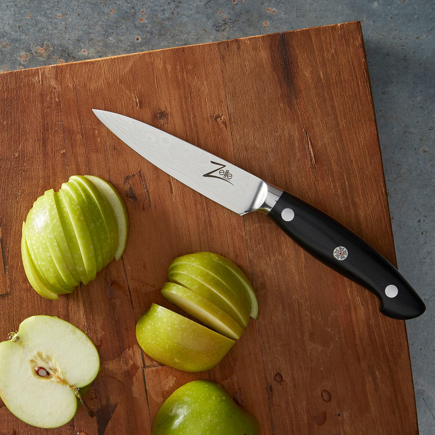 Couteau à éplucher de 4,25" série Executive-Plus inox 61 HRC Paring knife