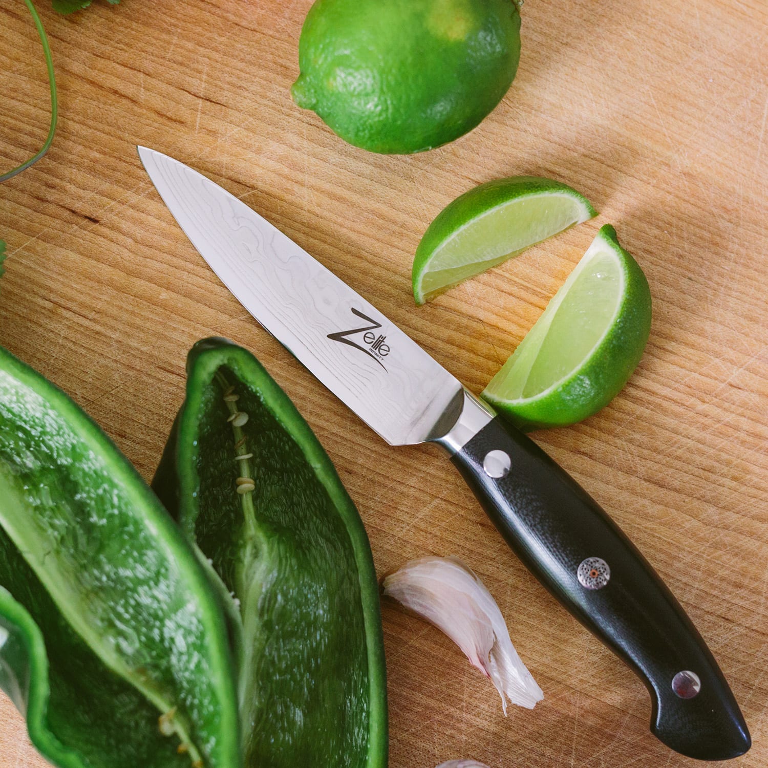 Couteau à éplucher de 4,25" série Executive-Plus inox 61 HRC Paring knife