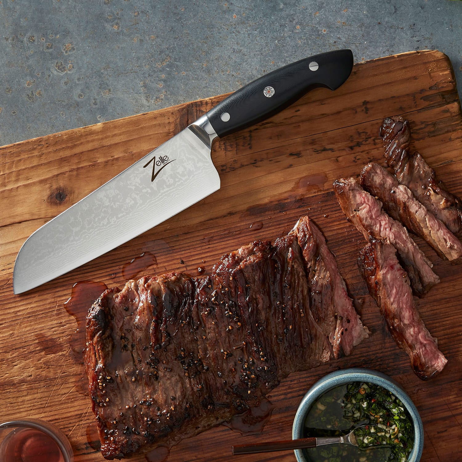 Couteau Santoku de 7" série Executive-Plus 61 HRC  acier de Damas Santoku knife