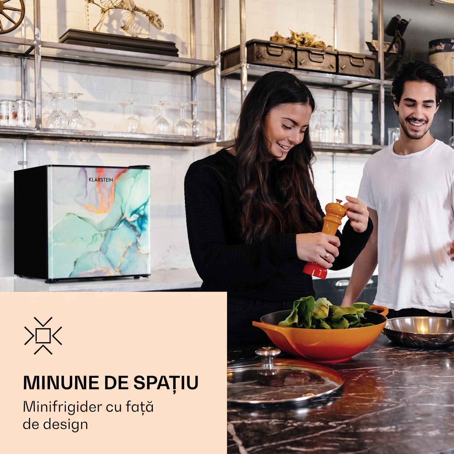 CoolArt, 45L, combinație de frigider, EEK E, congelator 1,5l, ușă de design 