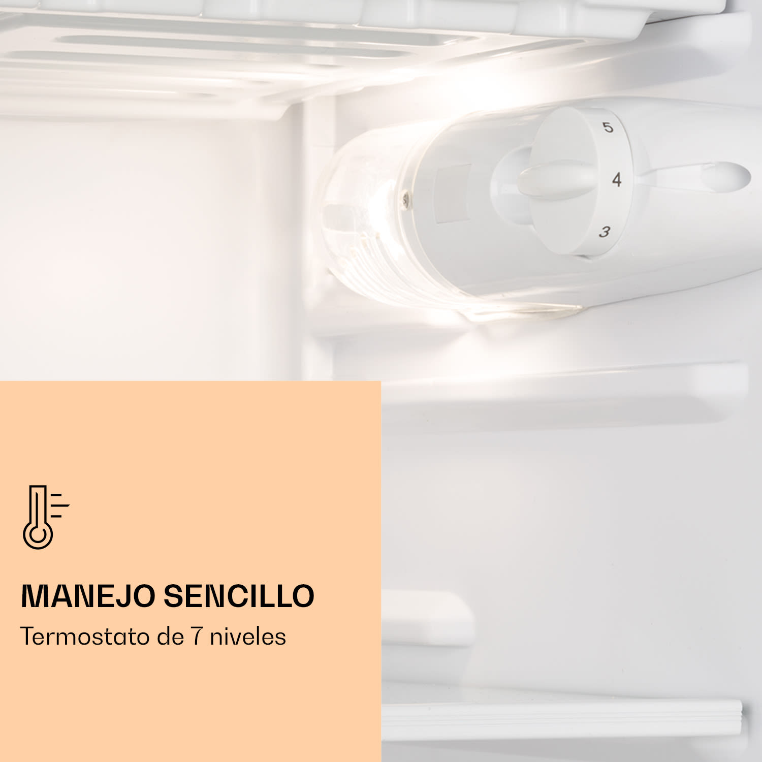 Frigorífico Luminance Frost de 91L con compartimento congelador y 2 estantes de cristal 