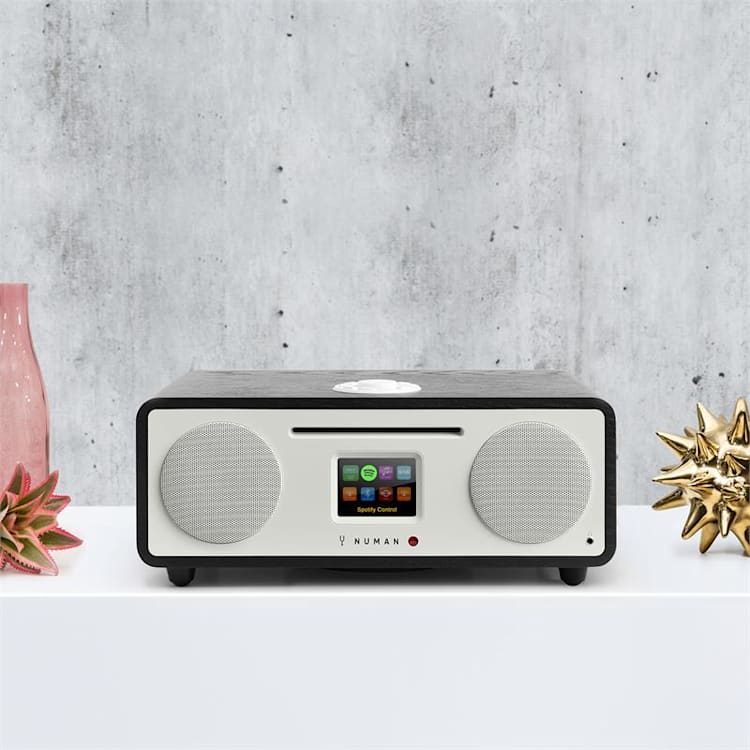 NUMAN Two - 2.1 design internetradio met cd speler 30W USB bluetooth Spotify Connect DAB+ bediening per app podcast Zwart