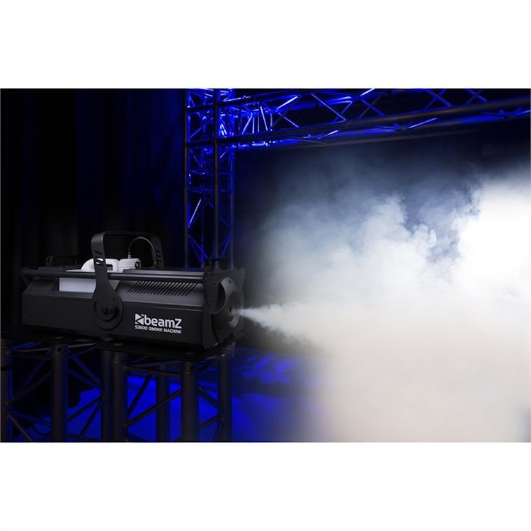 S3500, mașină de ceață, 3.500 Watt, DMX, 1.217 m³ / minut, rezervor de 10 litri