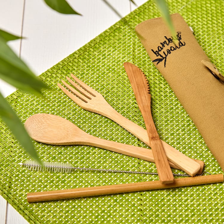 Reisebesteck in brauner Tasche 5-teilig zusammenrollbar Bambus
