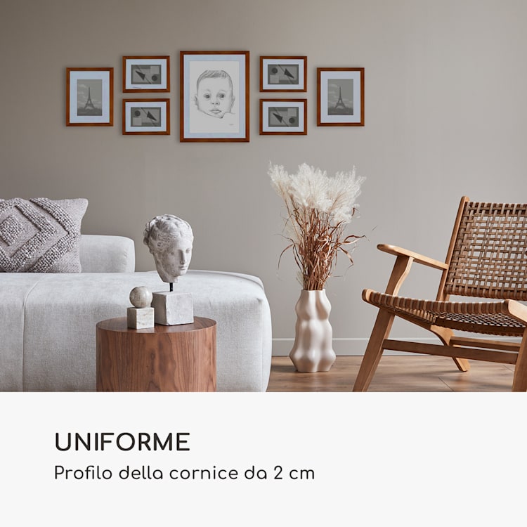 Chalcot set composto da 7 cornici, 3 dimensioni, rettangolari, passepartout, legno ruggine